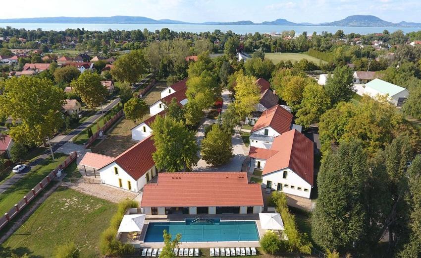 Hubertus Hof Landhotel بالاتونفينيفيس المظهر الخارجي الصورة