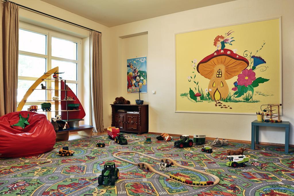 Hubertus Hof Landhotel بالاتونفينيفيس المظهر الخارجي الصورة
